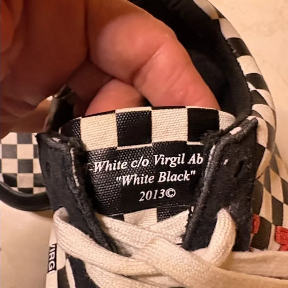 Off-White c/o Virgil Abloh “White Black “ sneakers